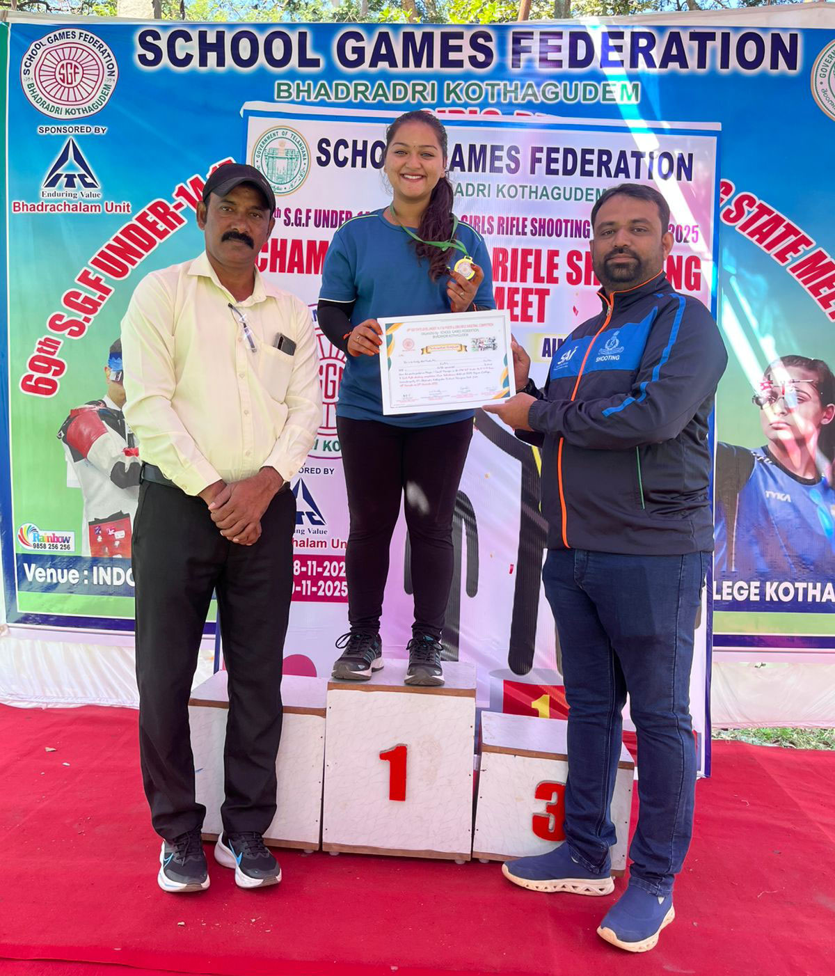 పీప్ సైట్ రైఫిల్ షూటింగ్ అండర్ 19 విభాగంలో సాయి హన్సికకు గోల్డ్ మెడల్..